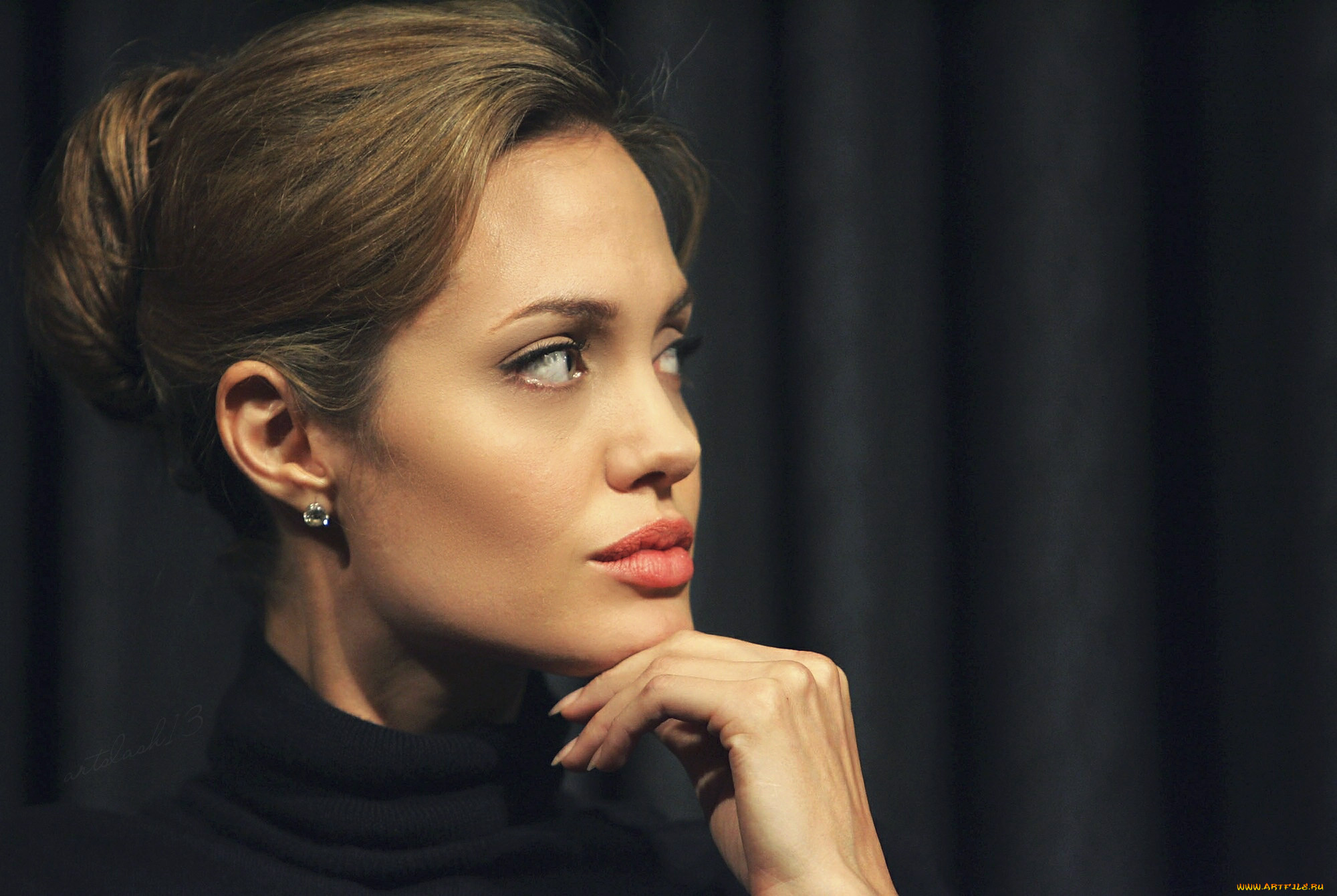 Angelina Jolie, 1, 